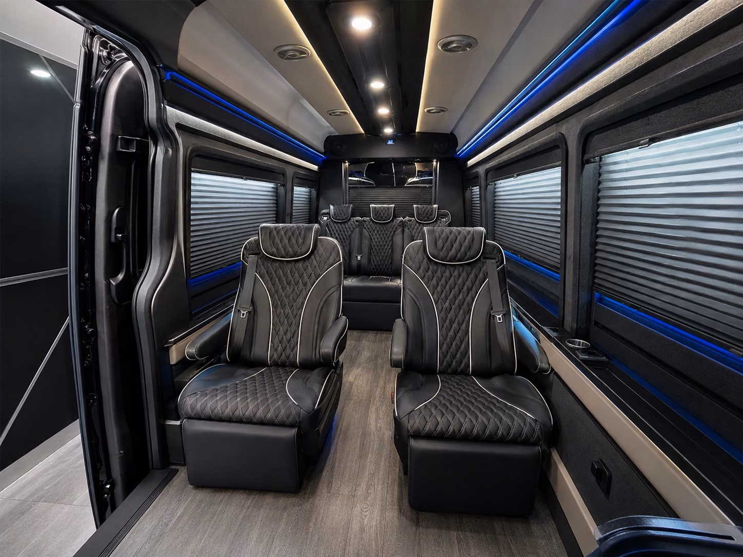 waco airport shuttle buses for employees